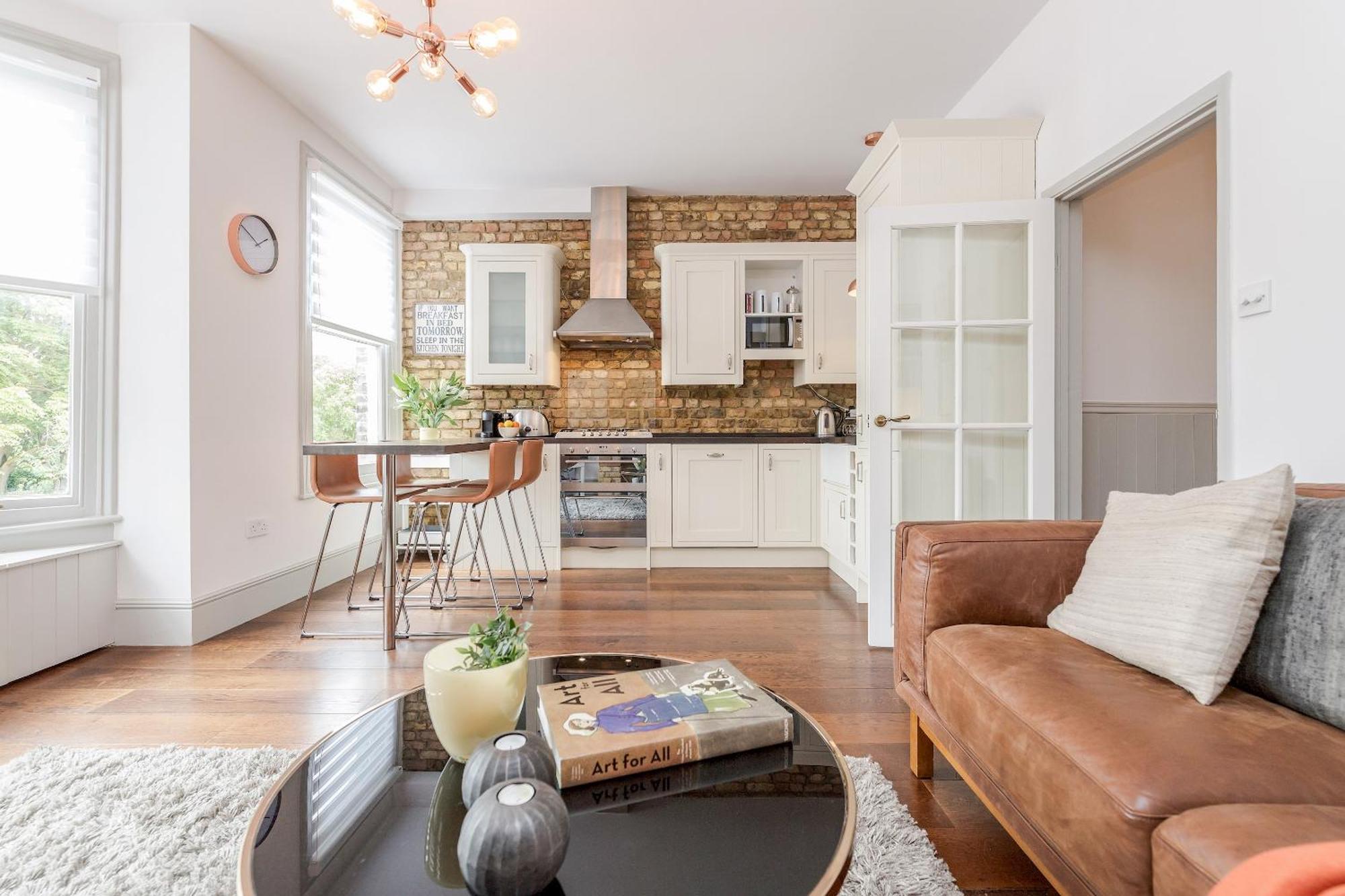 Vauxhall Park 2bed Flat By Basetogo Apartment London